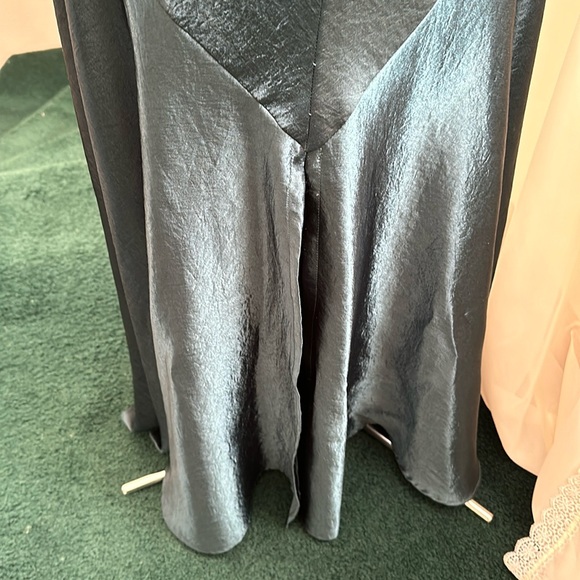 Holiday green dress - Picture 5 of 6